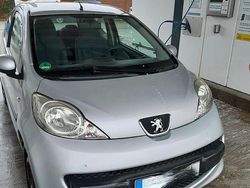 Silber Gebraucht 2005 Peugeot 107 Kleinwagen | 997 € (Guter Preis)