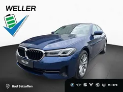 Phytonicblau (blau) Gebraucht 2022 BMW 530e Shadowline Limousine | 37.460 € (Guter Preis)