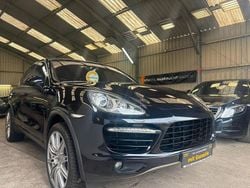 Schwarz Gebraucht 2010 Porsche Cayenne Turbo SUV | 15.950 € (Superpreis)