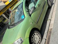 Grün Gebraucht 2002 Citroën C3 Kleinwagen | 1.100 € (Fairer Preis)