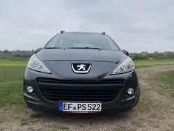 Grau Gebraucht 2010 Peugeot 207 Urban Move Kombi | 3.333 € (Etwas zu teuer)