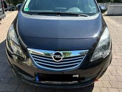 Schwarz Gebraucht 2010 Opel Meriva Innovation Van / Kleinbus | 5.399 € (Fairer Preis)