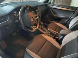 Weiß Gebraucht 2016 Skoda Octavia Kombi | 11.700 € (Fairer Preis)