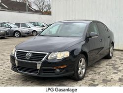 Schwarz Gebraucht 2009 VW Passat Trendline Limousine | 5.450 € (Etwas zu teuer)
