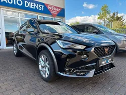Mitternachtsschwarz Gebraucht 2024 Cupra Formentor SUV | 31.680 € (Fairer Preis)