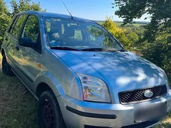 Blau Gebraucht 2005 Ford Fusion Ambiente Kombi | 1.650 € (Fairer Preis)
