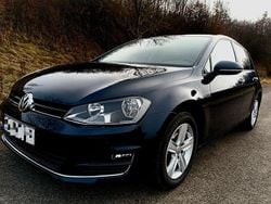 Blau Gebraucht 2016 VW Golf VII LOUNGE Limousine | 12.990 € (Guter Preis)