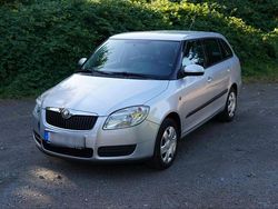 Silber Gebraucht 2008 Skoda Fabia Kleinwagen | 2.100 € (Fairer Preis)