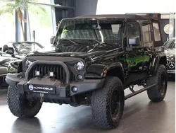 Schwarz Gebraucht 2015 Jeep Wrangler Unlimited Sahara SUV | 37.890 €