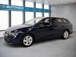 Blau Gebraucht 2023 VW Golf VIII Life Kombi | 22.840 € (Guter Preis)