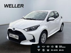 Weiß Gebraucht 2022 Toyota Yaris Hybrid Comfort Kleinwagen | 17.480 € (Guter Preis)