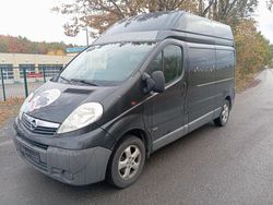 Schwarz Gebraucht 2009 Opel Vivaro Van | 4.390 € (Fairer Preis)