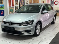 Silber Gebraucht 2019 VW Golf VII Trendline Limousine | 16.500 € (Fairer Preis)
