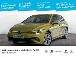 Gelb Gebraucht 2021 VW Golf VIII Style Limousine | 23.430 € (Guter Preis)