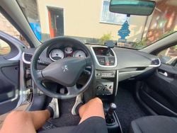 Silber Gebraucht 2011 Peugeot 207 Tendance Kombi | 3.000 € (Fairer Preis)