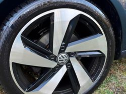 Blau Gebraucht 2010 VW Golf Plus Cross Van / Kleinbus | 9.500 €