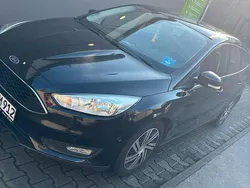 Schwarz Gebraucht 2015 Ford Focus Business Edition Kombi | 7.000 € (Superpreis)