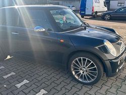 Schwarz Gebraucht 2004 Mini Cooper Coupé Coupé | 2.500 € (Fairer Preis)