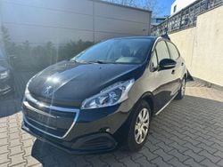 Schwarz Gebraucht 2016 Peugeot 208 Active Kleinwagen | 4.100 € (Guter Preis)
