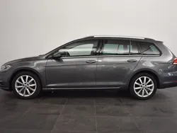 Indiumgrau metallic Gebraucht 2018 VW Golf VII Highline Kombi | 14.890 € (Guter Preis)
