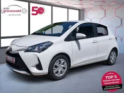 Weiß Gebraucht 2019 Toyota Yaris Comfort Limousine | 12.490 € (Fairer Preis)