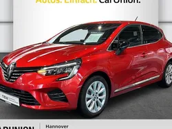 Rot Gebraucht 2021 Renault Clio V Techno Limousine | 12.775 € (Superpreis)