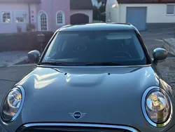Grau Gebraucht 2021 Mini Cooper Kleinwagen | 19.500 €