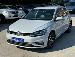 Silber Gebraucht 2017 VW Golf VII Highline Limousine | 14.500 € (Etwas zu teuer)