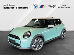 Grün Gebraucht 2024 Mini Cooper S Classic Kleinwagen | 32.997 € (Teuer)