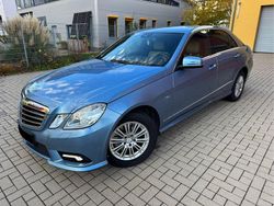 Blau Gebraucht 2009 Mercedes E350 Avantgarde Limousine | 10.999 € (Guter Preis)