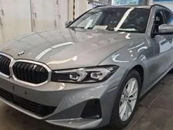 Grau Gebraucht 2023 BMW 318 Shadowline Kombi | 28.699 € (Fairer Preis)