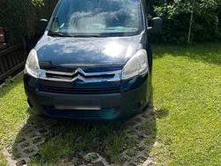 Schwarz Gebraucht 2009 Citroën Berlingo Van / Kleinbus | 2.999 € (Fairer Preis)