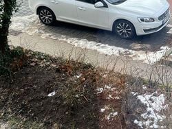 Weiß Gebraucht 2015 Volvo V60 Kinetic Kombi | 11.180 € (Fairer Preis)