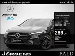 Metalliclack kosmosschwarz Gebraucht 2024 Mercedes A200 Progressive Limousine | 30.750 € (Fairer Preis)