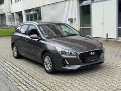 Grau Gebraucht 2018 Hyundai i30 Passion Limousine | 6.999 € (Superpreis)