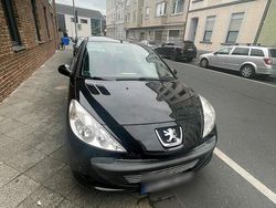 Schwarz Gebraucht 2012 Peugeot 206+ Kleinwagen | 2.100 € (Guter Preis)