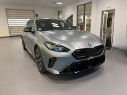 Grau Gebraucht 2025 BMW M135 Shadowline Kleinwagen | 51.500 €