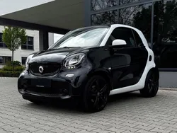 Weiß Gebraucht 2017 Smart ForTwo Coupé Kleinwagen | 11.000 € (Fairer Preis)