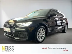 Mythosschwarz metallic (metallic) Gebraucht 2024 Audi A1 Sportback Design Kleinwagen | 24.350 € (Guter Preis)
