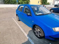 Blau Gebraucht 2003 Skoda Fabia Kombi | 1.500 €