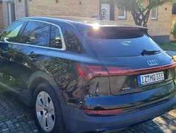 Schwarz Gebraucht 2021 Audi e-tron SUV | 26.890 € (Fairer Preis)
