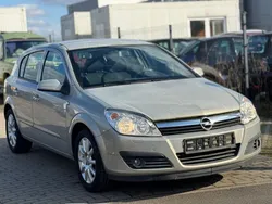 Silber Gebraucht 2006 Opel Astra Edition+ Limousine | 1.990 € (Fairer Preis)