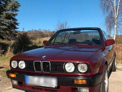 Rot Gebraucht 1991 BMW 318 Cabriolet Cabrio | 17.300 €