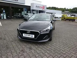Phantomschwarzmetallic Gebraucht 2019 Hyundai i30 YES! Limousine | 14.390 € (Fairer Preis)