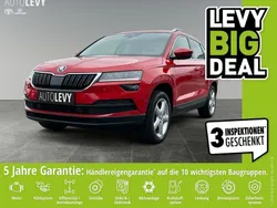 Rot (metallic) Gebraucht 2018 Skoda Karoq Style SUV | 16.970 € (Fairer Preis)