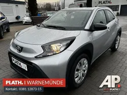 Silber Gebraucht 2022 Toyota Aygo X-play Kleinwagen | 15.990 € (Etwas zu teuer)