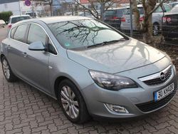 Silbersee/perl silber (m2) Gebraucht 2012 Opel Astra Innovation Kleinwagen | 2.900 € (Superpreis)