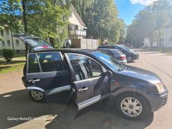 Schwarz Gebraucht 2006 Ford Fusion Limousine | 1.200 €