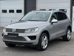 Silber Gebraucht 2015 VW Touareg Terrain Tech SUV | 15.900 € (Fairer Preis)