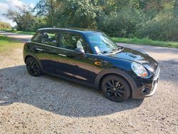 Schwarz Gebraucht 2017 Mini ONE Kleinwagen | 12.300 € (Guter Preis)